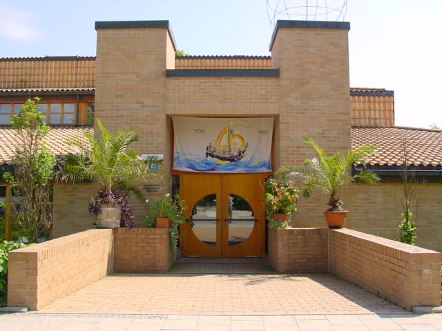 Eingangsbereich der Schule Eingangsbereich der Schule