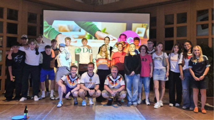 Gruppenfoto zum WM-Spiel